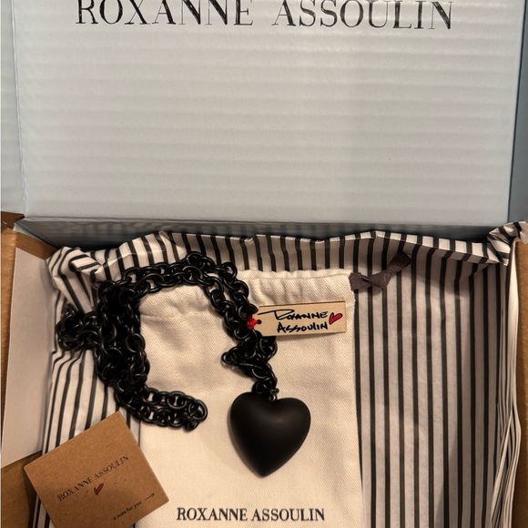 Roxanne Assoulin Black Heart Pendant Necklace - Picture 2 of 4